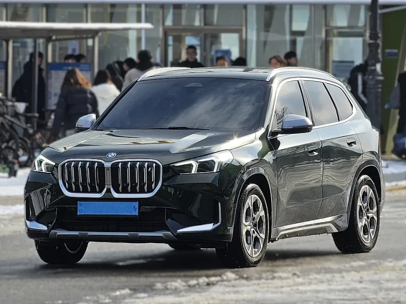 Seven Days, One Plug: A Basingstoke Diary of Life with the BMW iX1